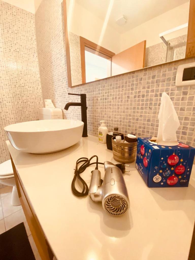 Casa Vacanze Viale Miramare 31- Delizioso Mini Loft Industrial Trieste Extérieur photo